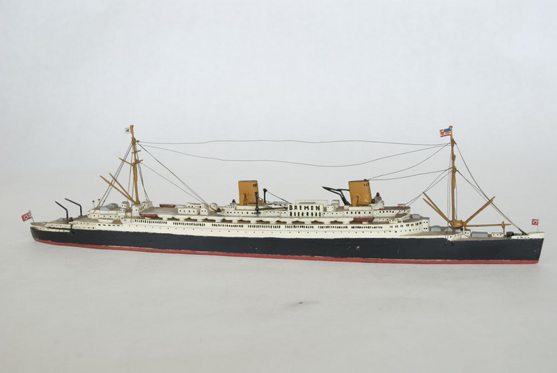 D.K.M. Bremen waterline model